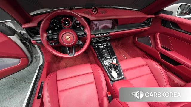 Porsche 911(992) id 4792425 из Кореи 28