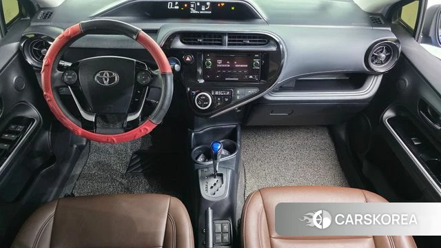 Toyota Prius C id 4907638 из Кореи 17