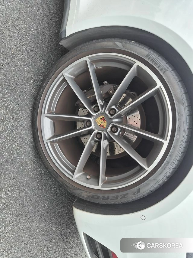Porsche 911(992) id 4986735 из Кореи 9