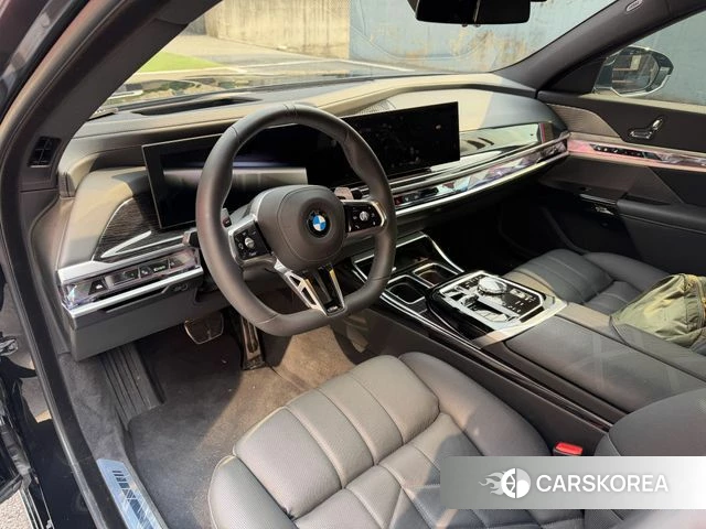 BMW 7 Series (G70) id 4990371 из Кореи 17