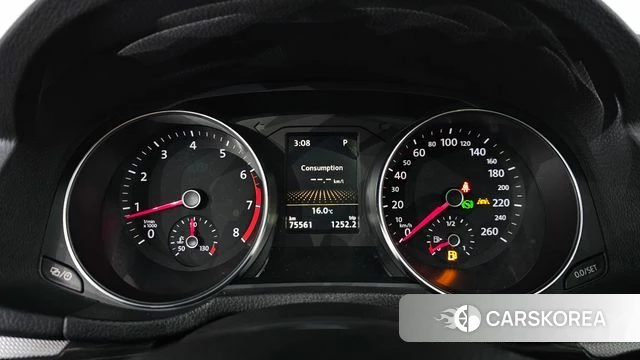 Volkswagen The New Passat id 5029327 из Кореи 32