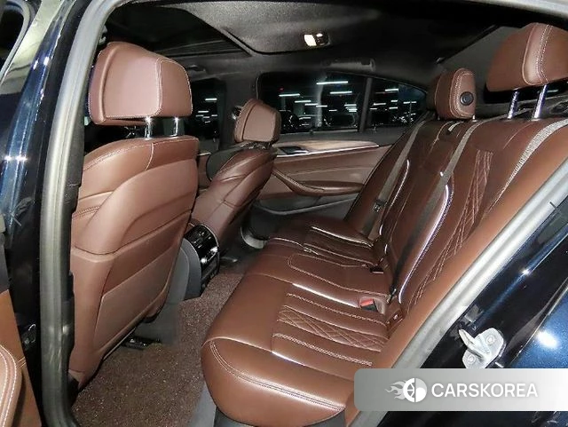 BMW 5 Series (G30) id 5041652 из Кореи 17