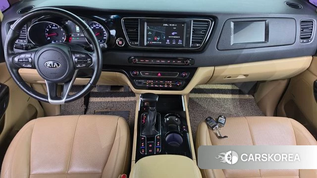 Kia The New Carnival id 5029316 из Кореи 17