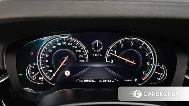 BMW 5 Series (G30) id 3723531 из Кореи 17