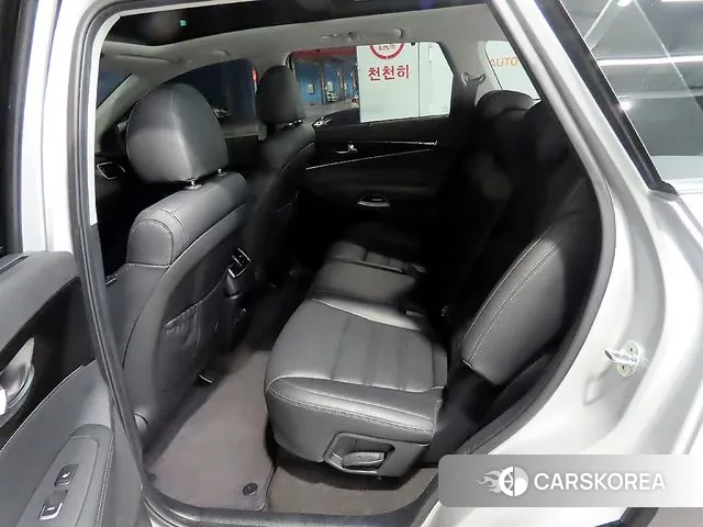 Kia The New Sorento id 3330458 из Кореи 17