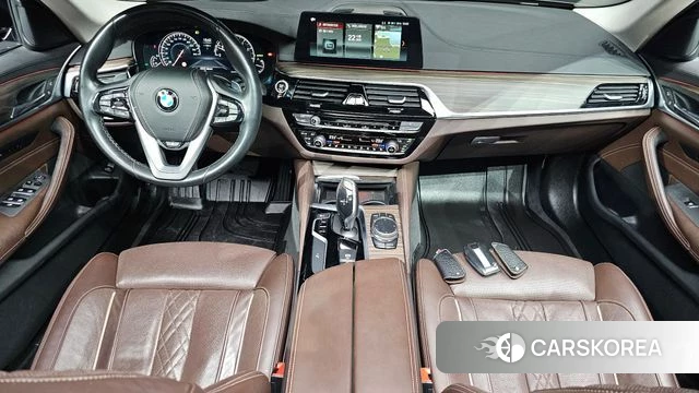 BMW 5 Series (G30) id 5023848 из Кореи 17