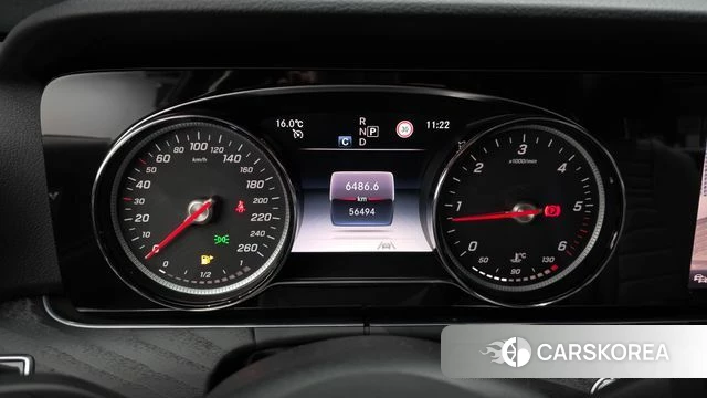 Mercedes-Benz E-Class W213 id 5018188 из Кореи 31
