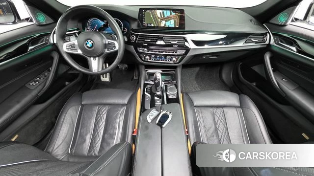 BMW 5 Series (G30) id 4978225 из Кореи 17