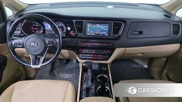 Kia The New Carnival id 3789642 из Кореи 17