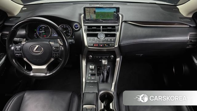 Lexus NX300h id 5035530 из Кореи 17