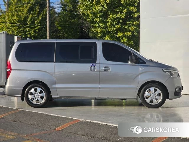 Hyundai The New Grand Starex id 5023394 из Кореи 16