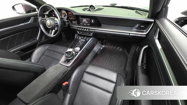 Porsche 911(992) id 5040644 из Кореи 17