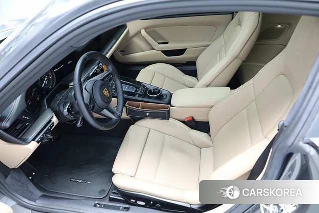 Porsche 911(992) id 4928180 из Кореи 12