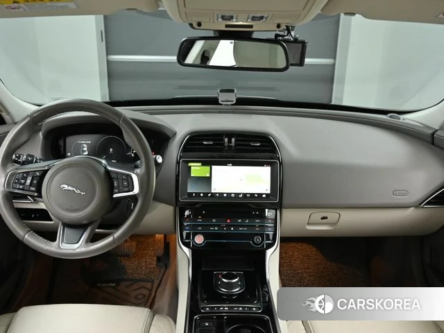 Jaguar XE id 4924057 из Кореи 17