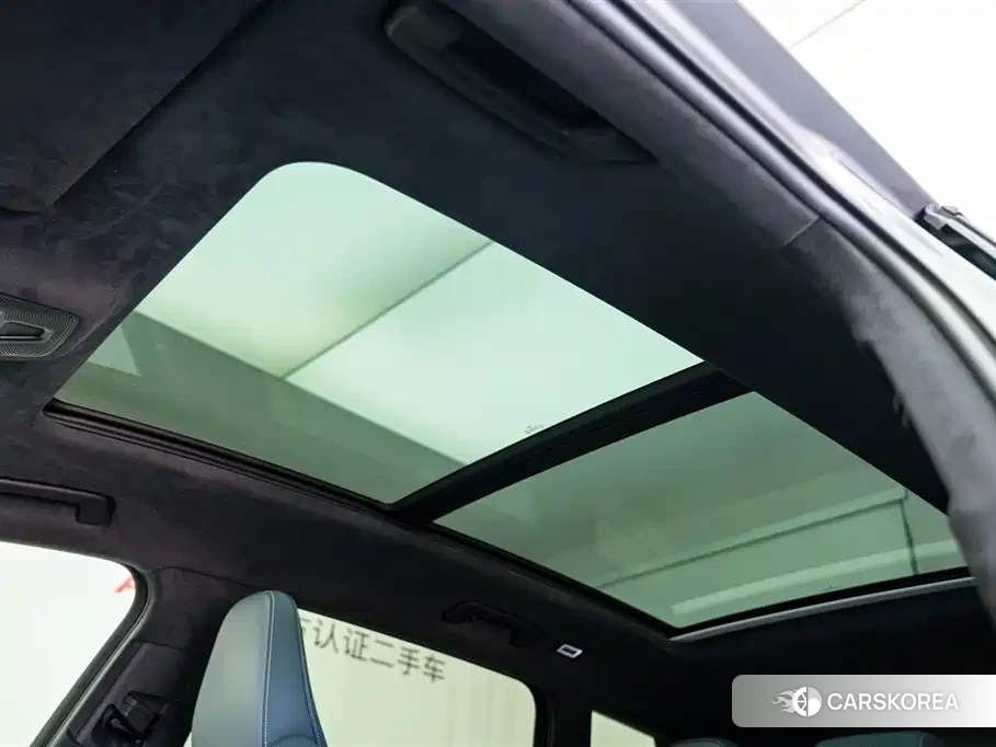 Audi Q6L id 4583853 из Китая 23