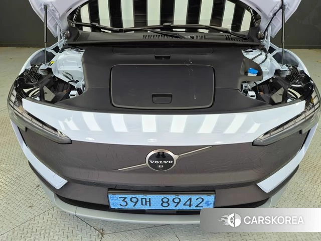 Volvo EX30 Cross Country id 4782917 из Кореи 17