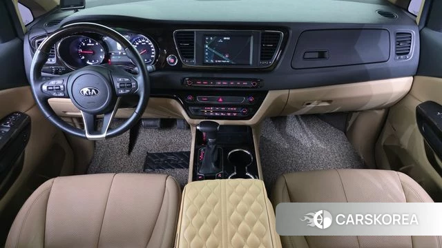 Kia The New Carnival id 4952460 из Кореи 17