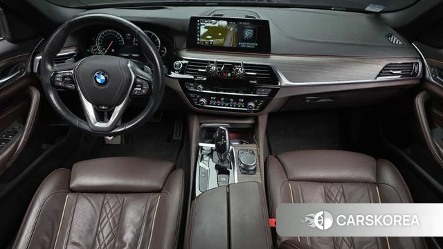 BMW 5 Series (G30) id 5014099 из Кореи 33