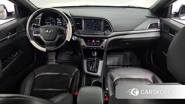 Hyundai Avante AD id 3526298 из Кореи 17