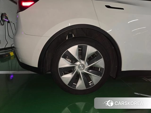 Tesla Model Y id 4943129 из Кореи 16