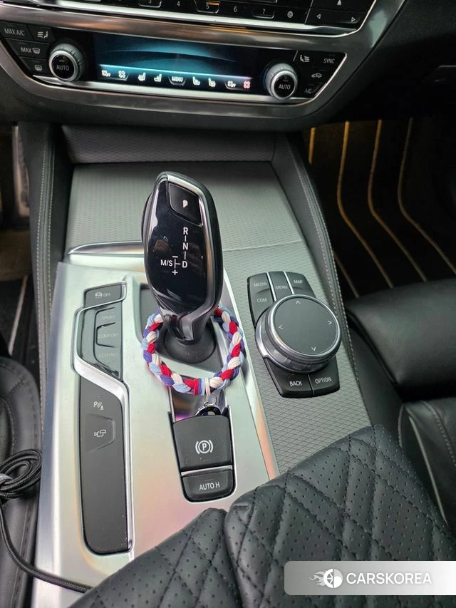 BMW 5 Series (G30) id 4988332 из Кореи 9