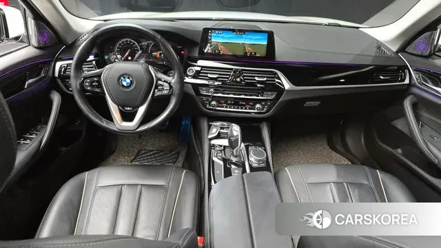 BMW 5 Series (G30) id 3275442 из Кореи 17