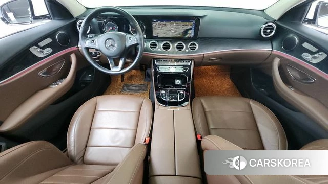 Mercedes-Benz E-Class W213 id 4988428 из Кореи 31