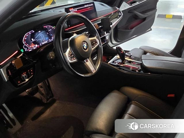BMW 5 Series (G30) id 4947154 из Кореи 8