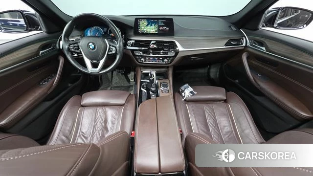 BMW 5 Series (G30) id 5029509 из Кореи 31