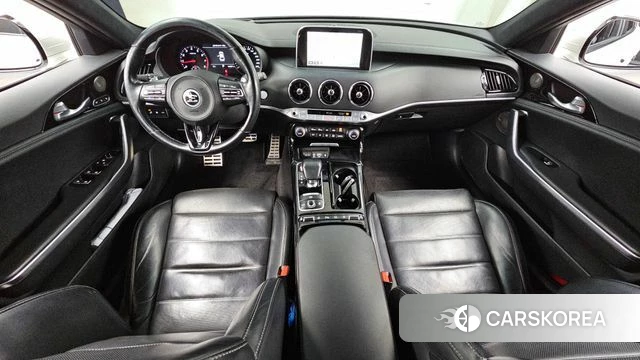 Kia Stinger id 3829369 из Кореи 17