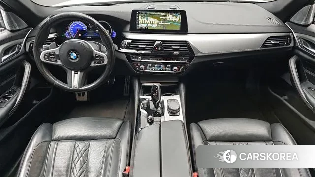BMW 5 Series (G30) id 3641515 из Кореи 17