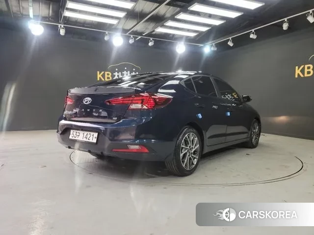 Hyundai The New Avante AD id 3709219 из Кореи 16