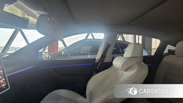 Tesla Model Y id 4930078 из Кореи 14