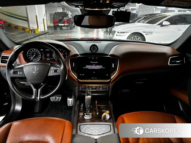 Maserati Ghibli id 4489512 из Кореи 17