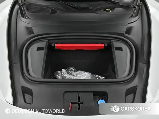 Porsche Taycan id 5013005 из Кореи 17