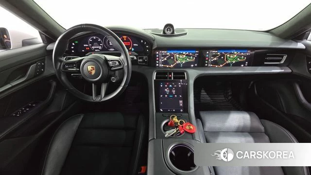 Porsche Taycan id 4778647 из Кореи 32