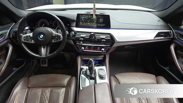 BMW 5 Series (G30) id 4993152 из Кореи 17