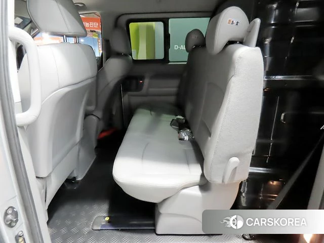 Hyundai The New Grand Starex id 4836529 из Кореи 17
