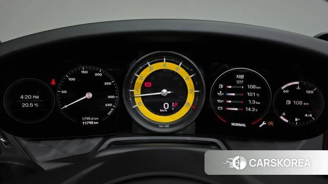 Porsche 911(992) id 4792207 из Кореи 30