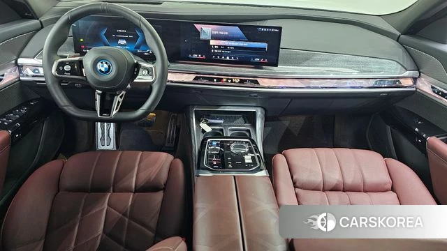 BMW i7 (G70) id 4554684 из Кореи 33
