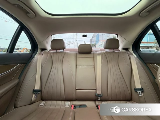 Mercedes-Benz E-Class W213 id 4918618 из Кореи 17