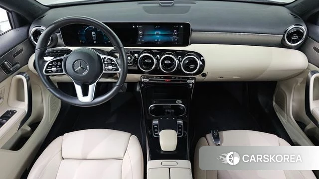 Mercedes-Benz A-Class W177 id 4959985 из Кореи 31