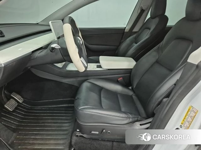 Tesla Model Y id 4721423 из Кореи 17