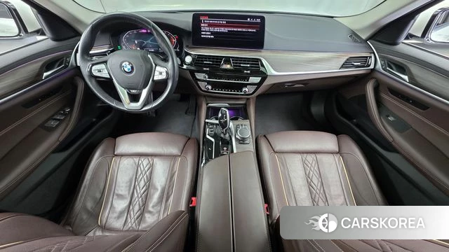 BMW 5 Series (G30) id 5003691 из Кореи 17