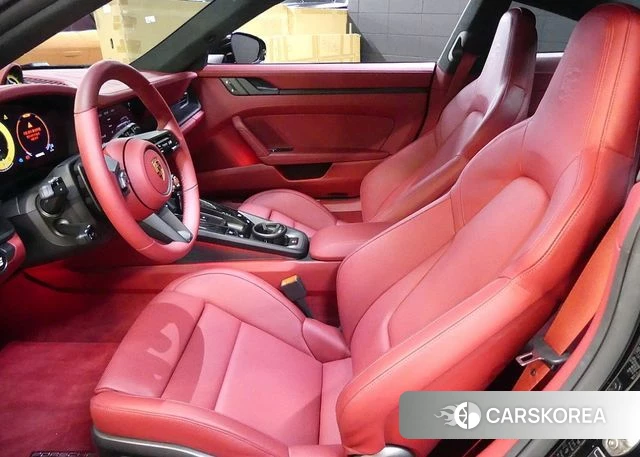 Porsche 911(992) id 4995222 из Кореи 17