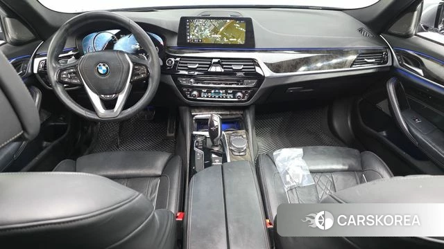 BMW 5 Series (G30) id 5029536 из Кореи 31