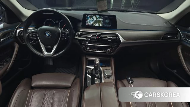 BMW 5 Series (G30) id 4988395 из Кореи 17