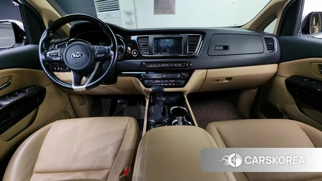Kia The New Carnival id 3829152 из Кореи 17