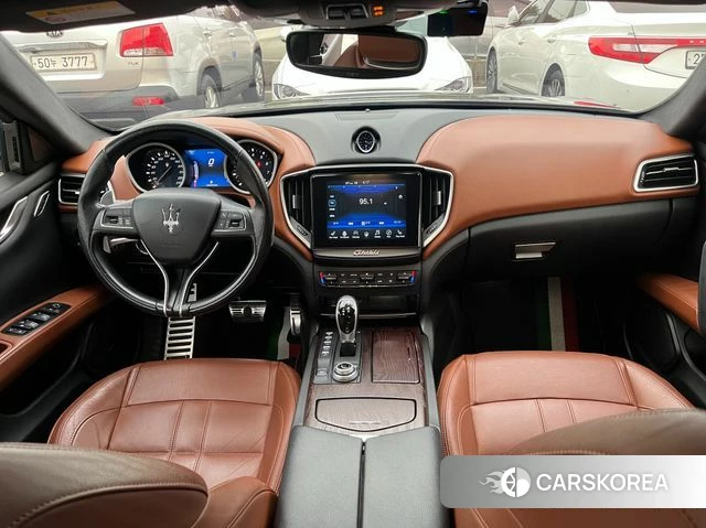 Maserati Ghibli id 4983045 из Кореи 17