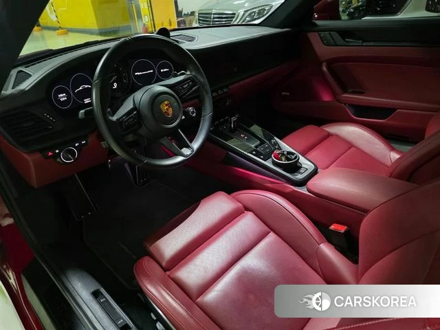 Porsche 911(992) id 5021638 из Кореи 17